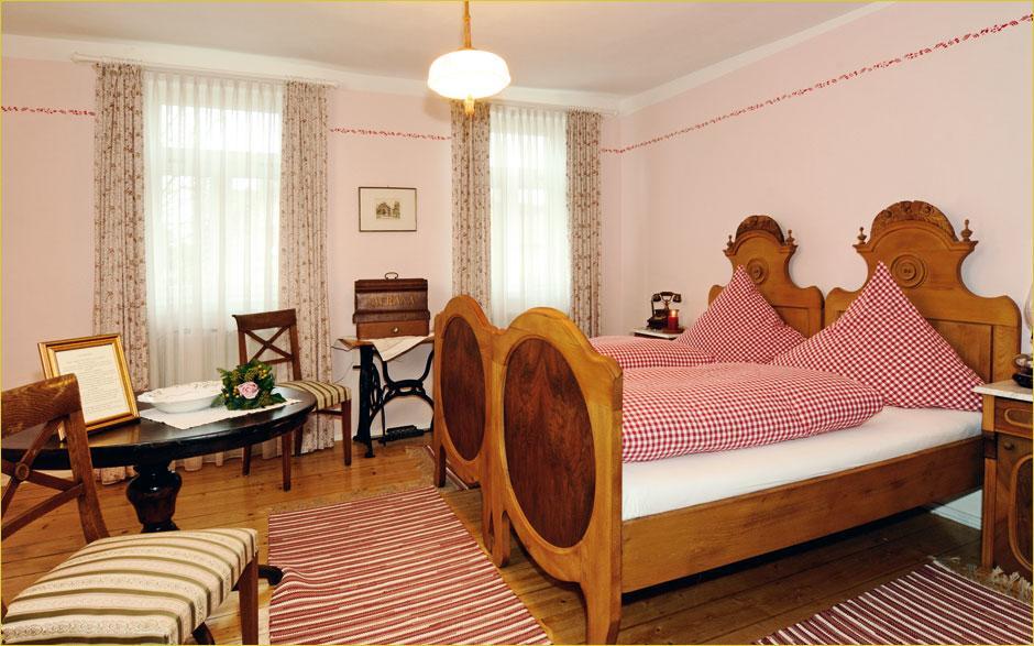Brauereigasthof Dachsenfranz Zuzenhausen エクステリア 写真